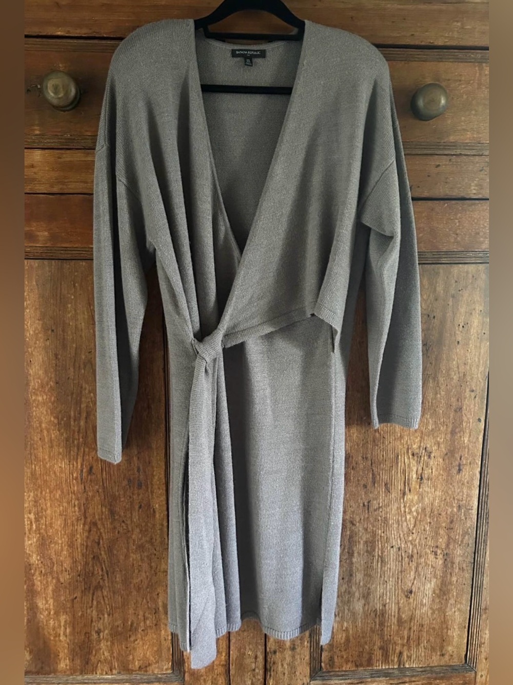 Banana Republic Heather Gray Knit Tie-Waist Robe